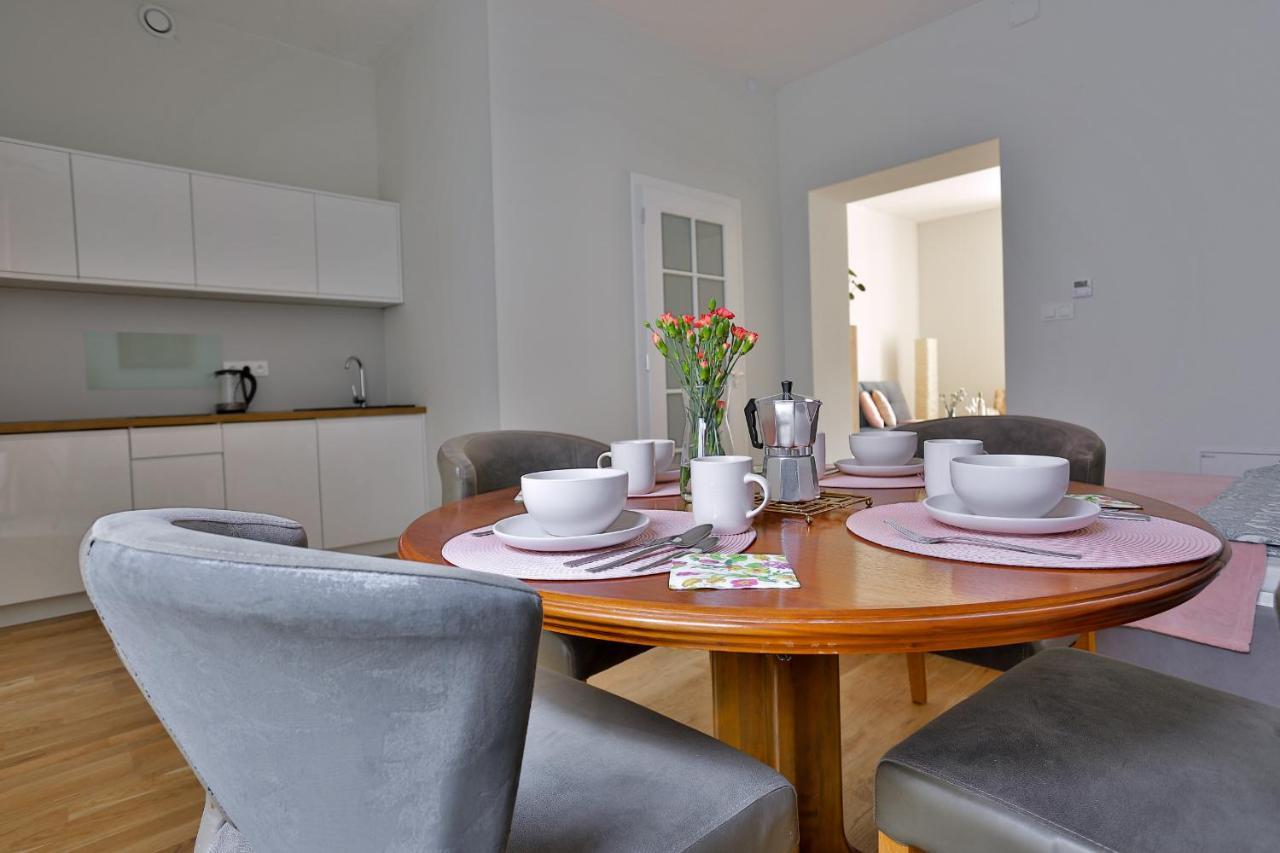 Art Palace Apartments Красков Екстериор снимка