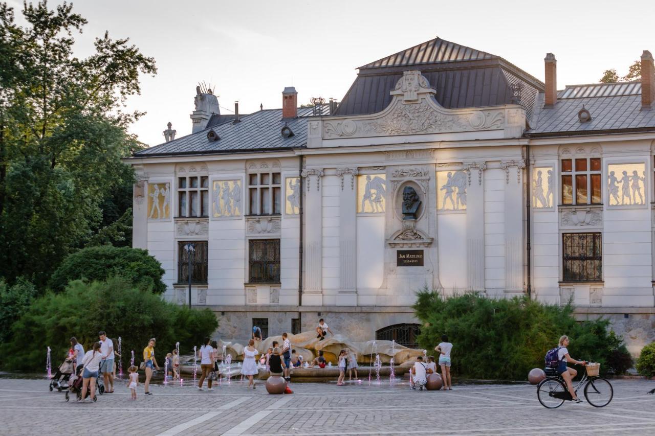 Art Palace Apartments Красков Екстериор снимка